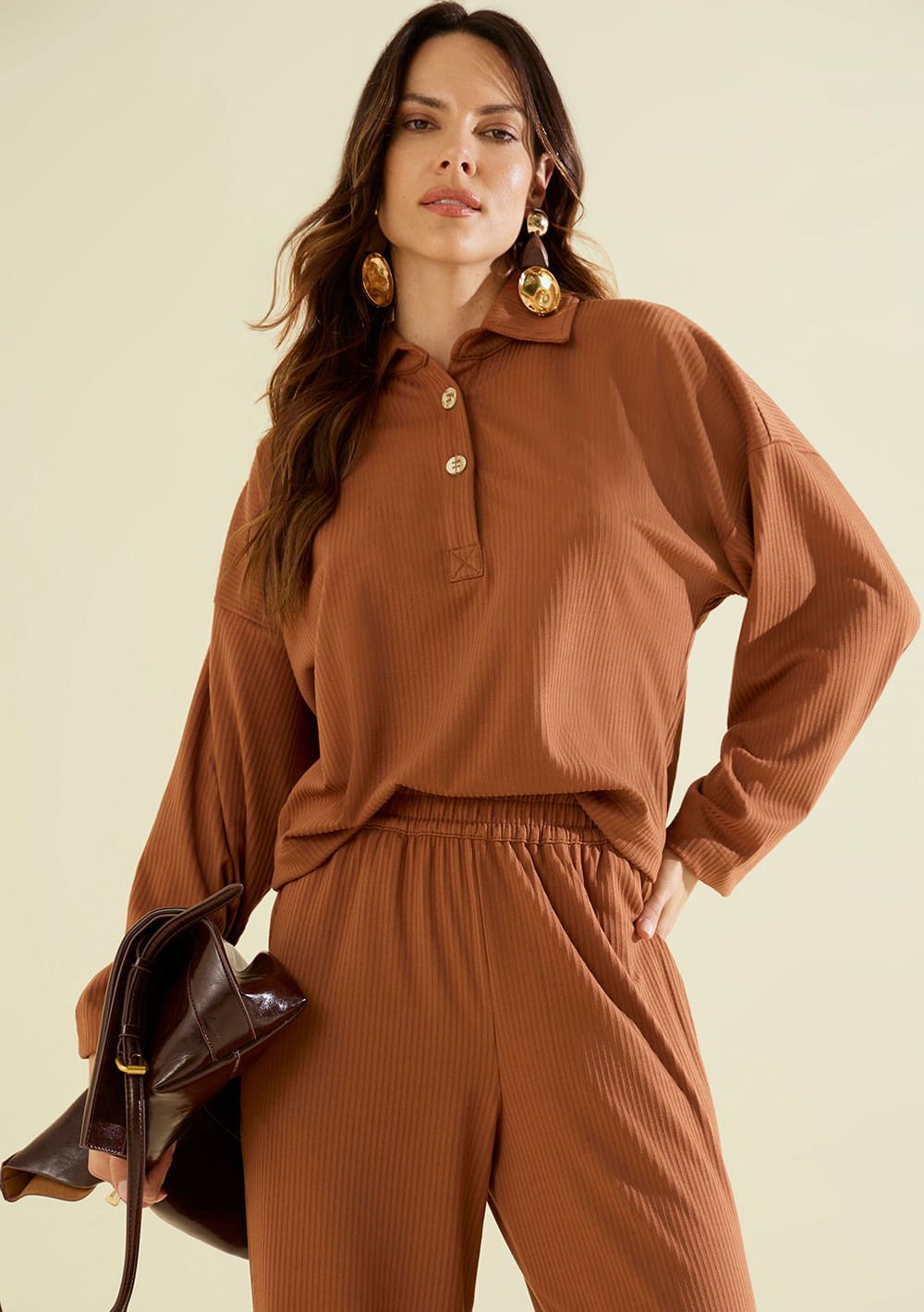 Blusa Morena Rosa Ajustada Gola Clássica Manga Longa Padrão Marrom